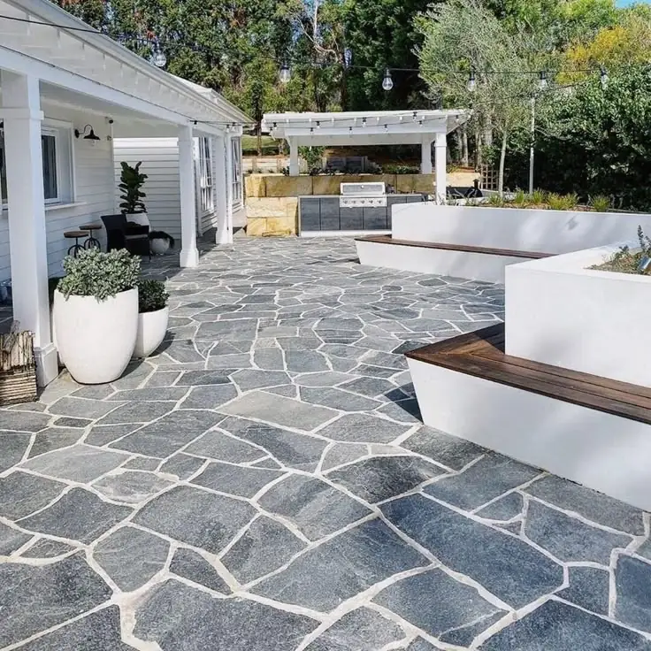 Natural stone courtyard design ideas
